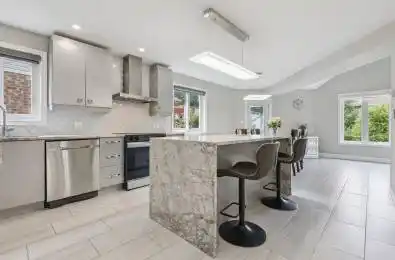 134 QUEEN CHARLOTTE Crescent Kitchener Ontario N2E 3N7