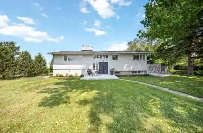 3554 Queen Street Plympton-Wyoming Ontario N0N 1E0