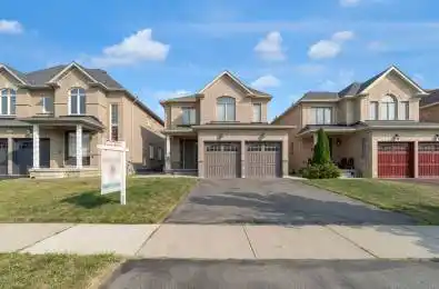 10 Dormington Crescent Brampton Ontario L6P 3S9