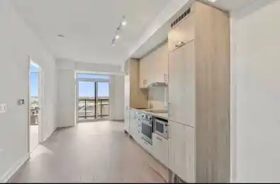 60 Honeycrisp Crescent Unit# 820 Vaughan Ontario L4K 0N5