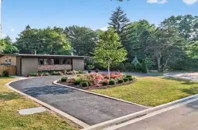 9 Tadcaster Place Toronto C13 Ontario M3B 1G6