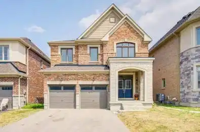 7 Yarrow Lane East Gwillimbury Ontario L9N 0T4