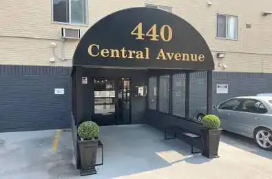 440 Central Avenue Unit# 505 London East Ontario N6B 2E5