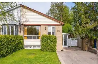 374 Browndale Crescent Richmond Hill Ontario L4C 3J4