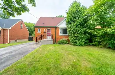 1622 Alexandra Boulevard Mississauga Ontario L5E 2B7