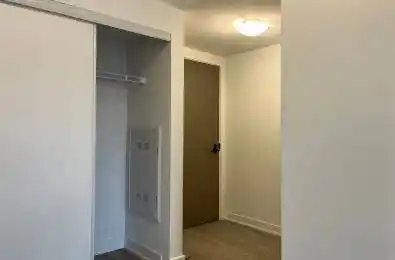 47 Mutual Street Unit# 2107 Toronto C08 Ontario M5B 0C6