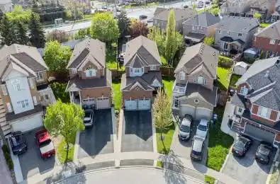 45 Culture Crescent Brampton Ontario L6X 4X8