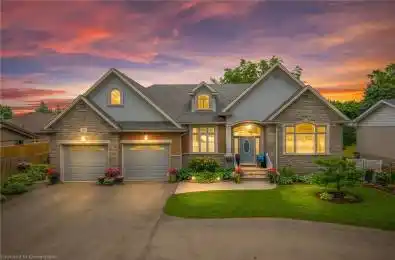 48 Casablanca Boulevard Grimsby Ontario L3M 3Z2