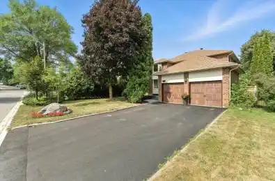 106 Crawford Rose Drive Aurora Ontario L4G 4R9