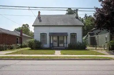 131/133 Ann Street London East Ontario N6A 1R2
