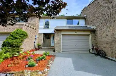 8 Camelot Way Markham Ontario L3P 3W1