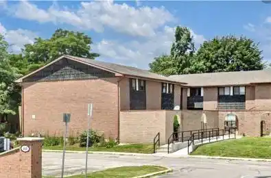 470 Southdale Road Unit# 15 London South Ontario N6E 1A4