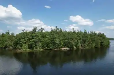 2 Island 24LM (Denison) N/A Gravenhurst Ontario P1P 1R2