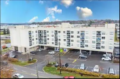 160 Wellington Street Unit# 314 Aurora Ontario L4G 1J3