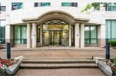 7 Lorraine Drive Unit# 2315 Toronto C07 Ontario M2N 7H2