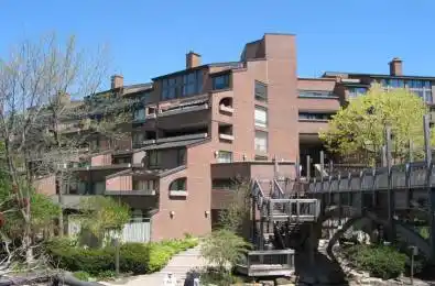 40 Sylvan Valley Way Unit# 318 Toronto C04 Ontario M5M 4M3