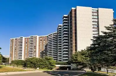 10 Edgecliff Golfway Unit# PH 3 Toronto C11 Ontario M3C 3A3