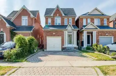 8 CHARLES BROWN Road Markham Ontario L3S 4T3