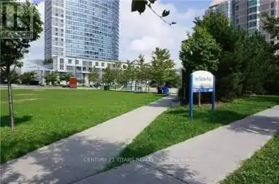 36 Lee Centre Drive Unit# 2015 Toronto E09 Ontario M1H 3J1