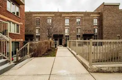 3 Elsie Lane Unit# 37 Toronto W02 Ontario M6P 0B8