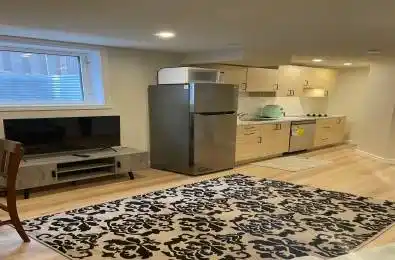 37 Crystal Drive Unit# Basement Unit#1 Richmond Hill Ontario L4C 7Y5