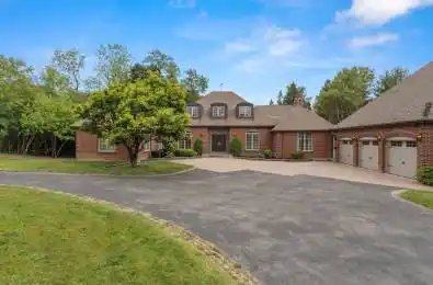 21 Woodland Acres Crescent Vaughan Ontario L6A 1G1