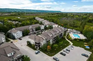 3 Brandy Lane Drive Unit# 305 Collingwood Ontario L9Y 0X4