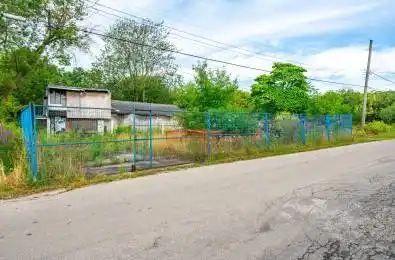 74 Best Avenue Hamilton Ontario L9H 5W1