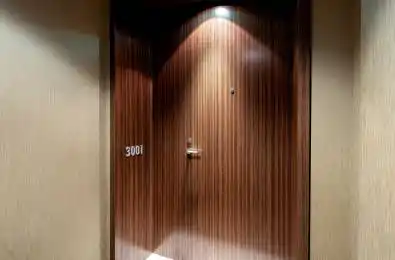 180 University Avenue Unit# 3001 Toronto C01 Ontario M5H 0A2