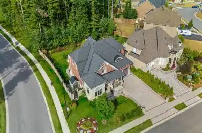 1 Redmond Crescent Springwater Ontario L9X 1Z8