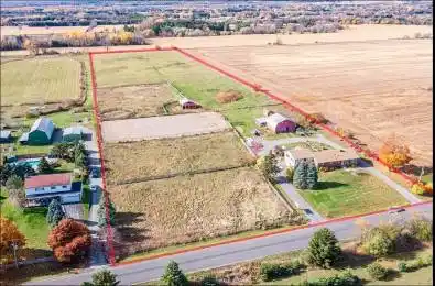 4432 MIDDLE Road Clarington Ontario L1C 3K2