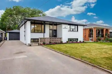 53 Lawnside Drive Toronto W04 Ontario M6L 1Z4