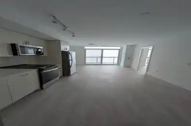 2545 Simcoe Street Unit# 1904 Oshawa Ontario L1L 0W3