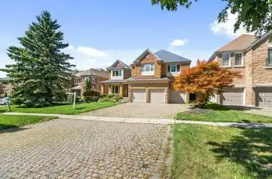 959 Lockwood Circle Newmarket Ontario L3X 1M1