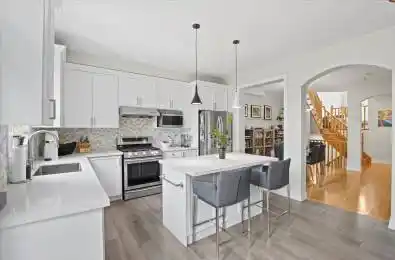 135 Tawny Crescent Oakville Ontario L6L 6T4