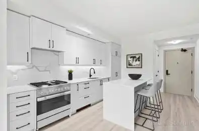2075 King Road Unit# 304 King Ontario L7B 0R6