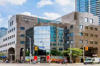 425 Bloor Street Unit# 520 Toronto C09 Ontario M4W 3R4