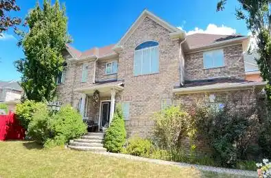 881 Knotty Pine Grove Unit# Main and Upper Mississauga Ontario L5W 1K2