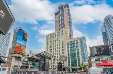 21 Dundas Square Unit# 600 Toronto C08 Ontario M5B 1B7