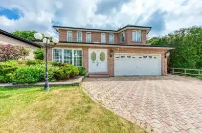 3 Midcroft Drive Toronto E07 Ontario M1S 1W9