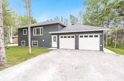 2082 Centre Avenue Severn Ontario L3V 6H3