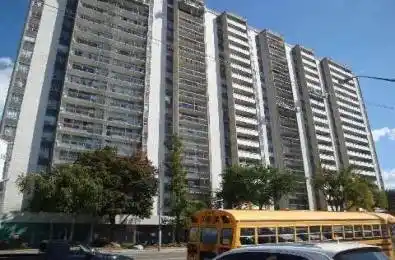 6065 Yonge Street Toronto C14 Ontario M2M 3W2
