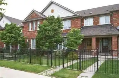 5955 Tenth Line Mississauga Ontario L5M 6K7