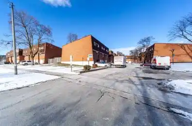 456 Silverstone Drive Unit# 71 Toronto W10 Ontario M9V 3K8