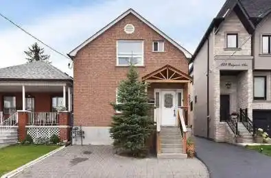 221 Belgravia Avenue Toronto W04 Ontario M6E 2M9