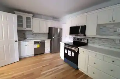 342 Eglinton Avenue Toronto C10 Ontario M4P 1L8