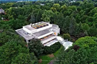 30 High Point Road Toronto C12 Ontario M3C 2R3