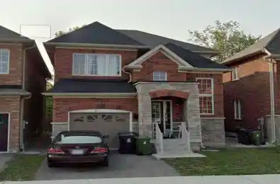 15 Isaac Devins Boulevard Toronto W05 Ontario M9M 0C7