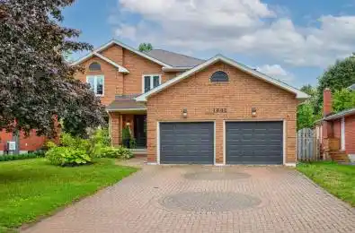 1805 Parkwood Circle Peterborough Ontario K9J 8C3