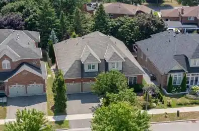 94 Chambersburg Way Whitchurch-Stouffville Ontario L4A 0X8